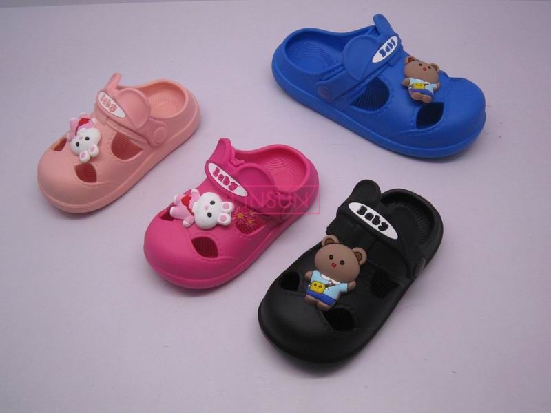 CHILD CLOGS