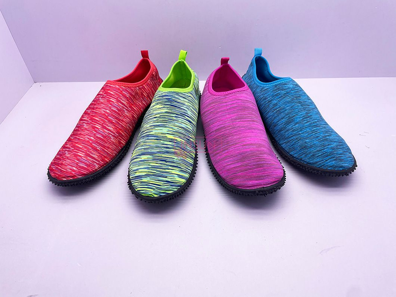 AQUA SHOES