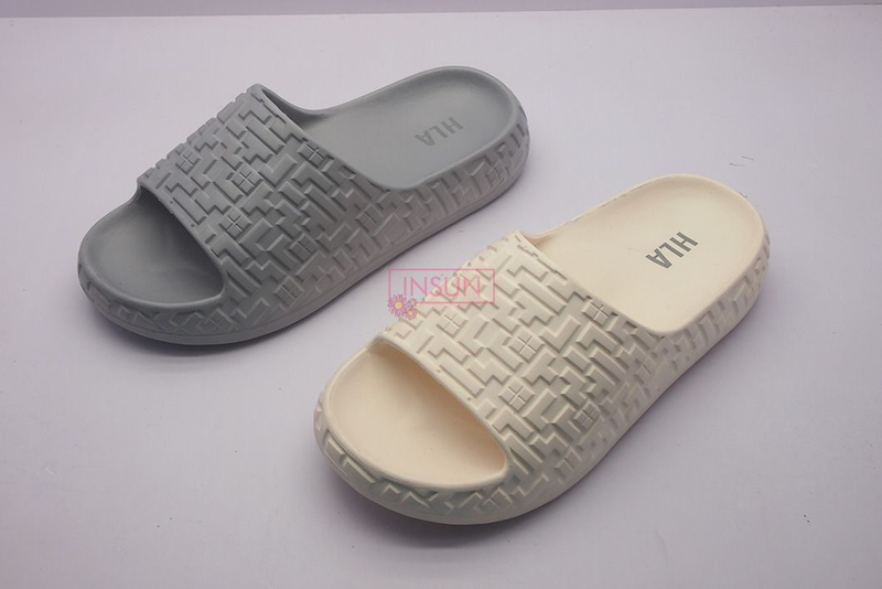 INJECTION SLIDE SLIPPERS