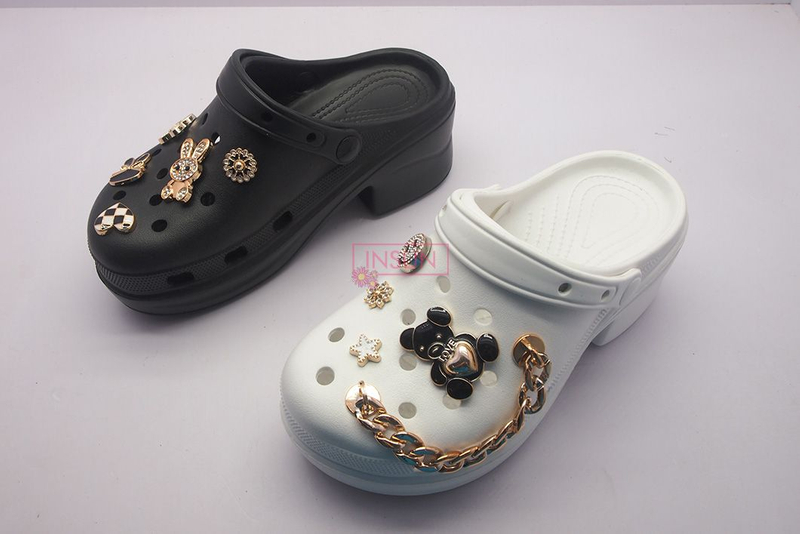 CLOGS
