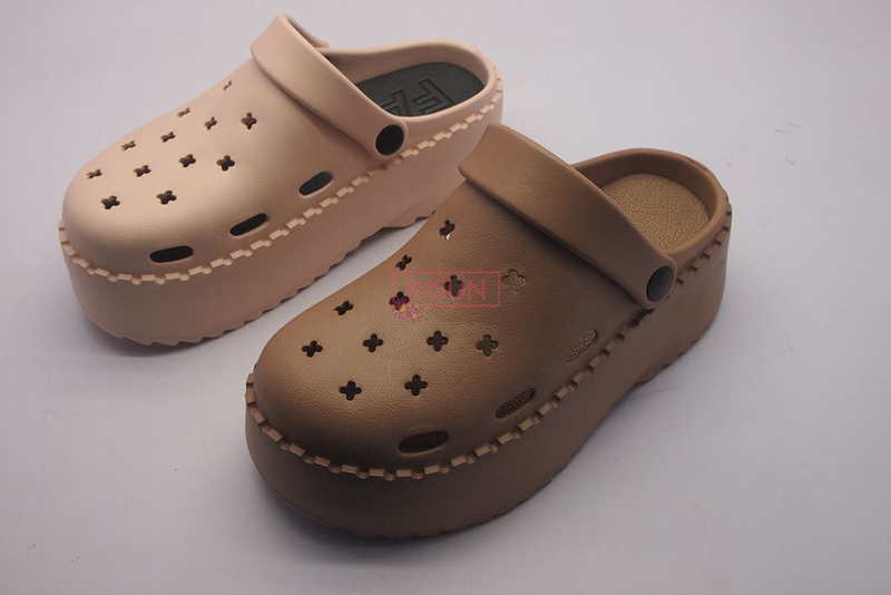 CLOGS