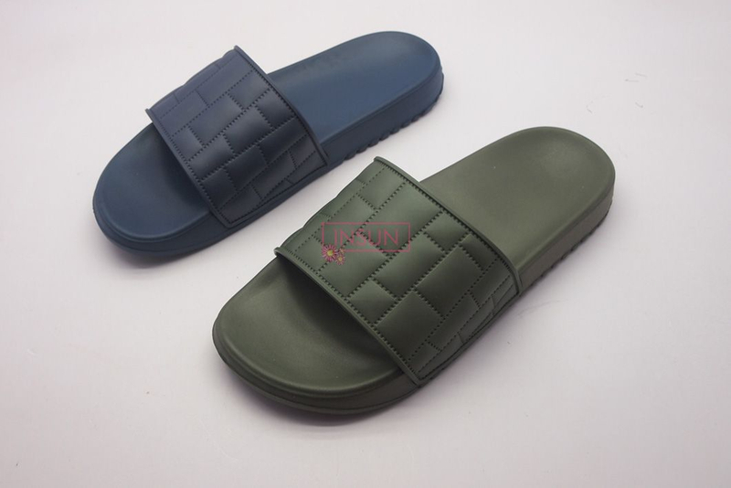 INJECTION SLIDE SLIPPERS