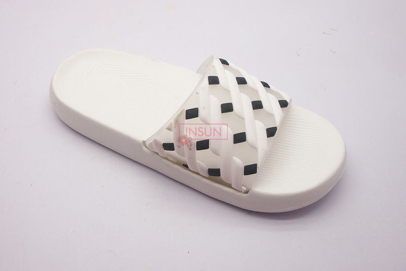 INJECTION SLIDE SLIPPERS