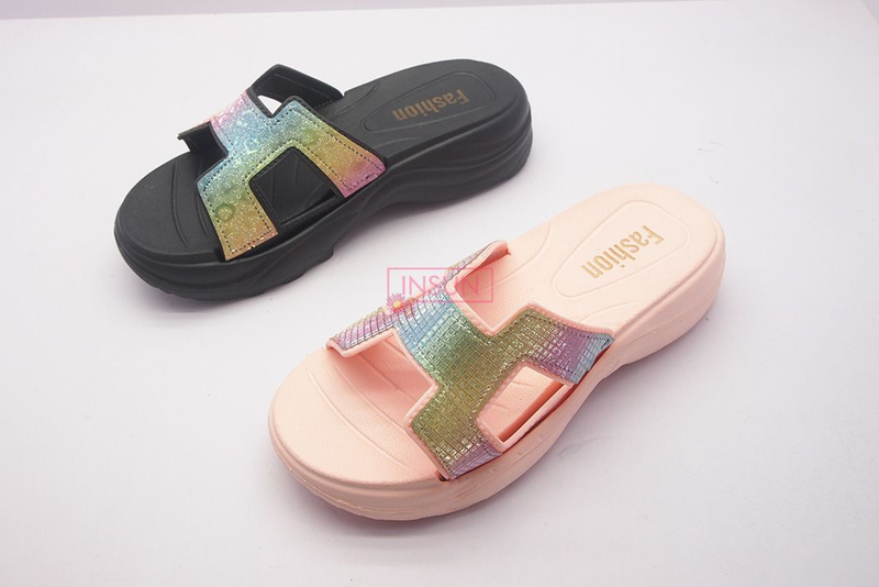 INJECTION SLIDE SLIPPERS