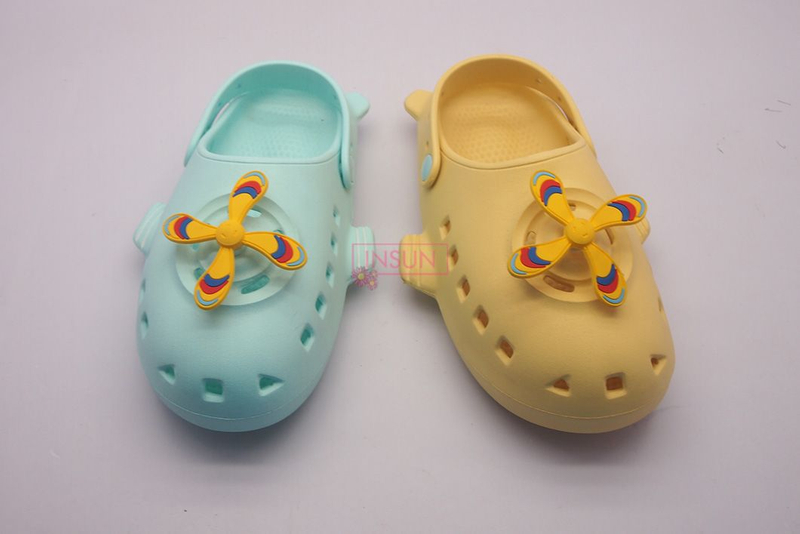 CLOGS