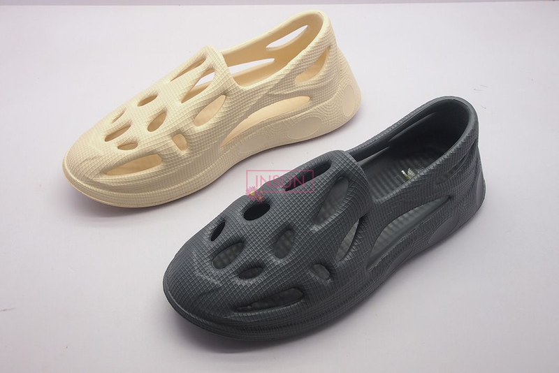 CLOGS