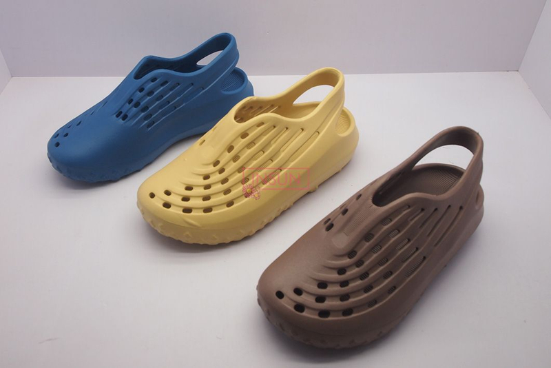 CLOGS