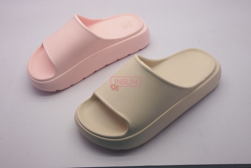 INJECTION SLIDE SLIPPERS