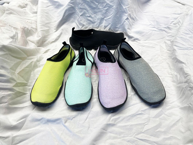 AQUA SHOES