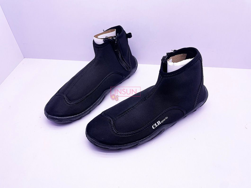 AQUA SHOES