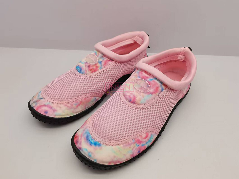 AQUA SHOES