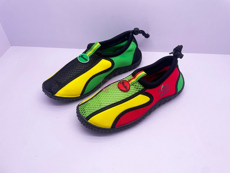 AQUA SHOES