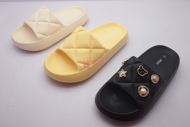 INJECTION SLIDE SLIPPERS