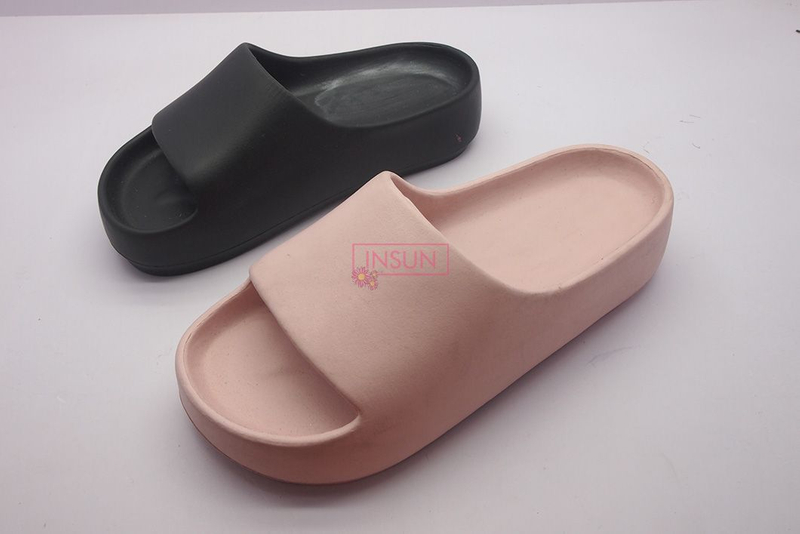 INJECTION SLIDE SLIPPERS