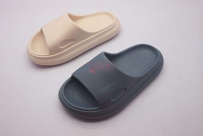 INJECTION SLIDE SLIPPERS