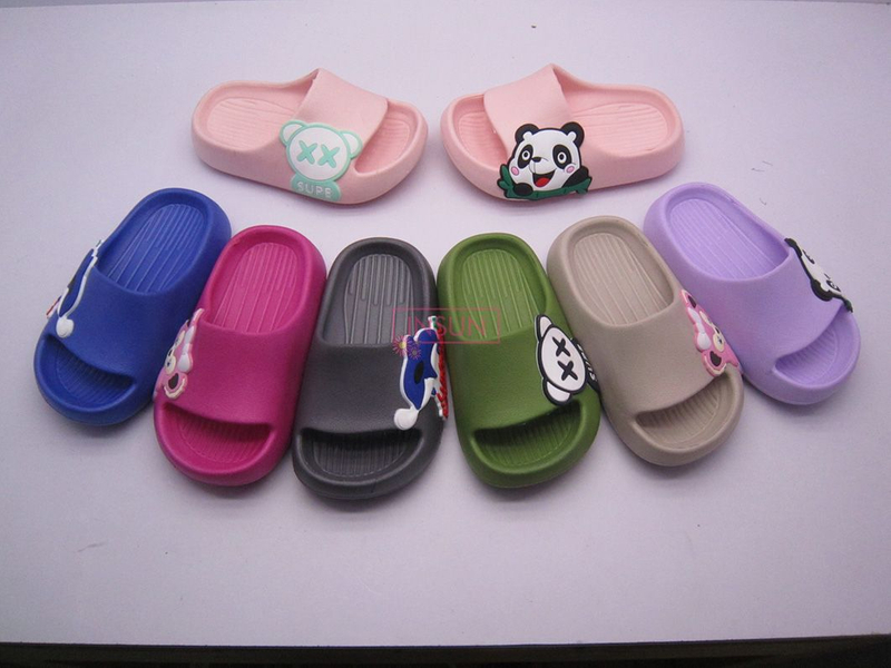 INJECTION SLIDE SLIPPERS