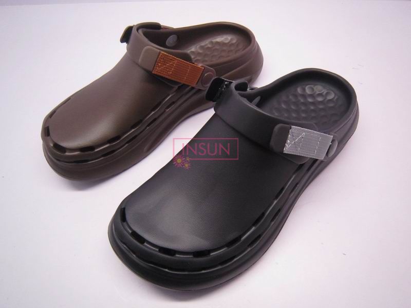 MEN CLOGS