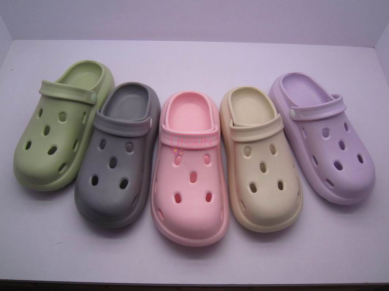 CHILD CLOG