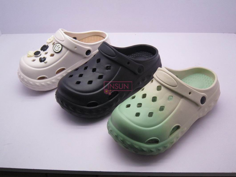 WOMEN CLOG