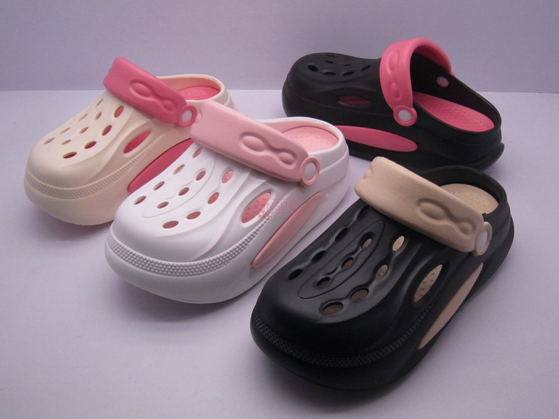 WOMEN CLOG