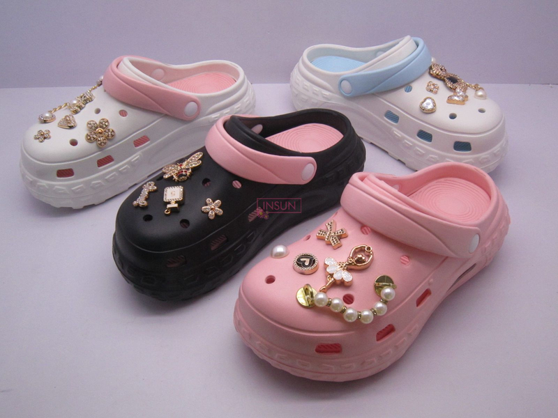 WOMEN CLOG