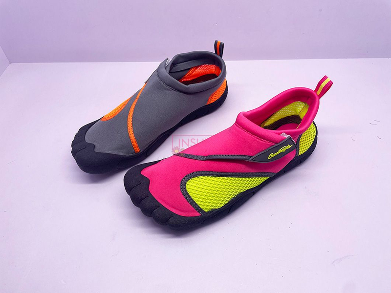 AQUA SHOES