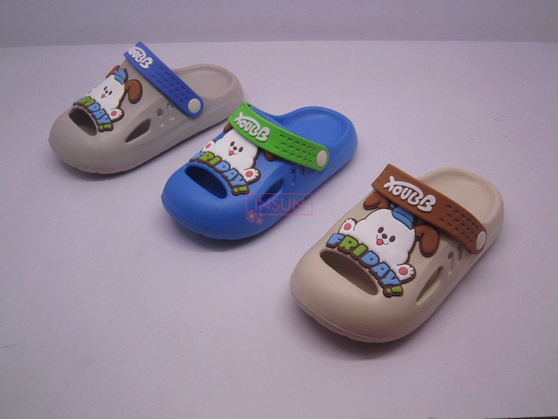CHILD CLOGS