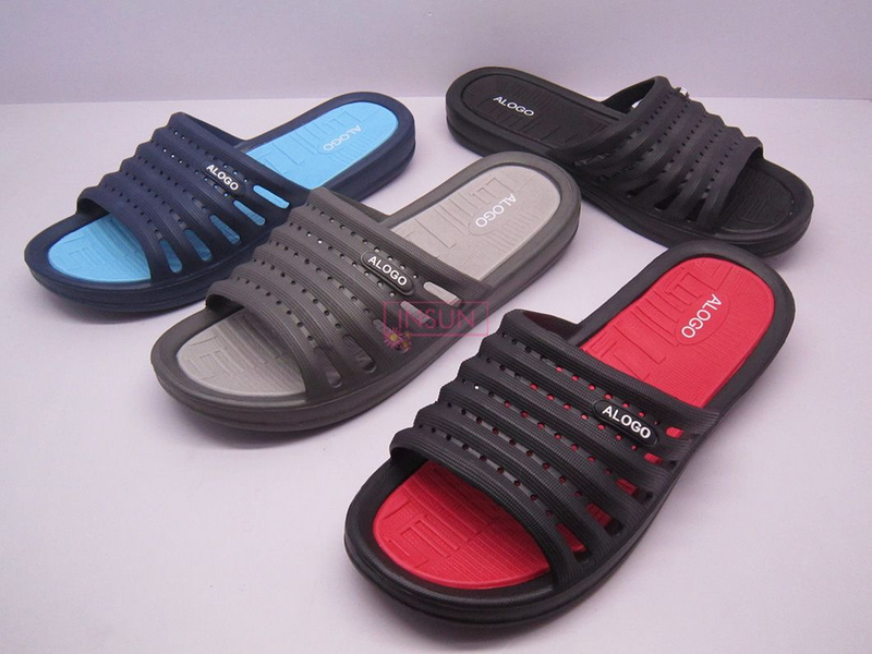 CHILD CLOGS