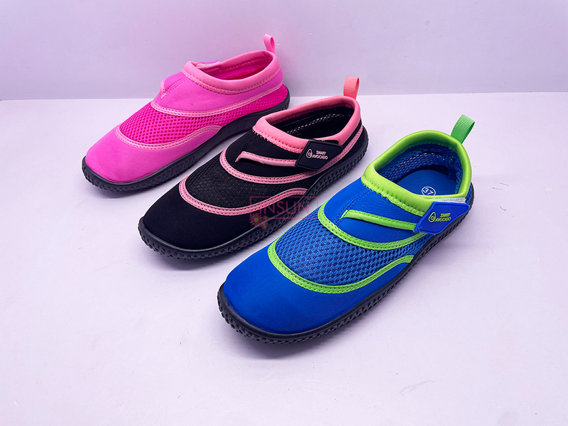 AQUA SHOES