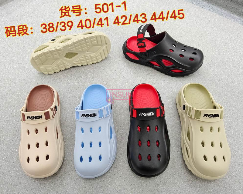 MEN CLOGS