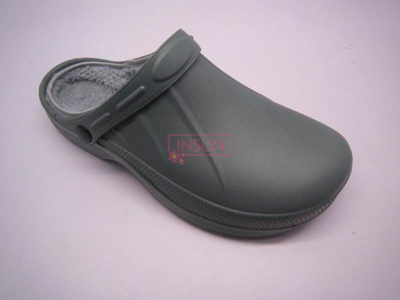 MEN CLOGS