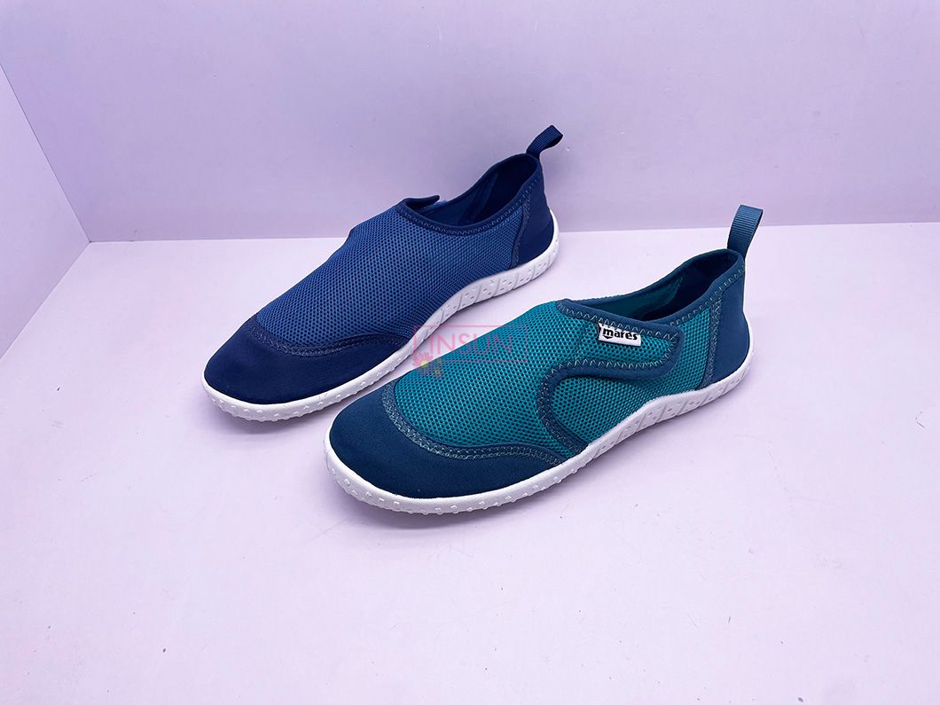AQUA SHOES