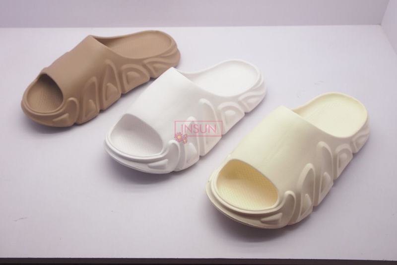 INJECTION SLIDE SLIPPERS