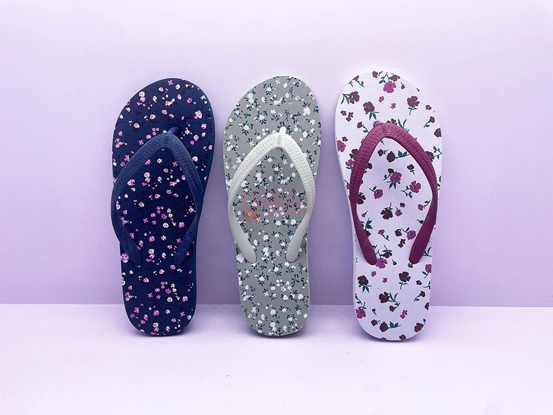FLIP FLOPS