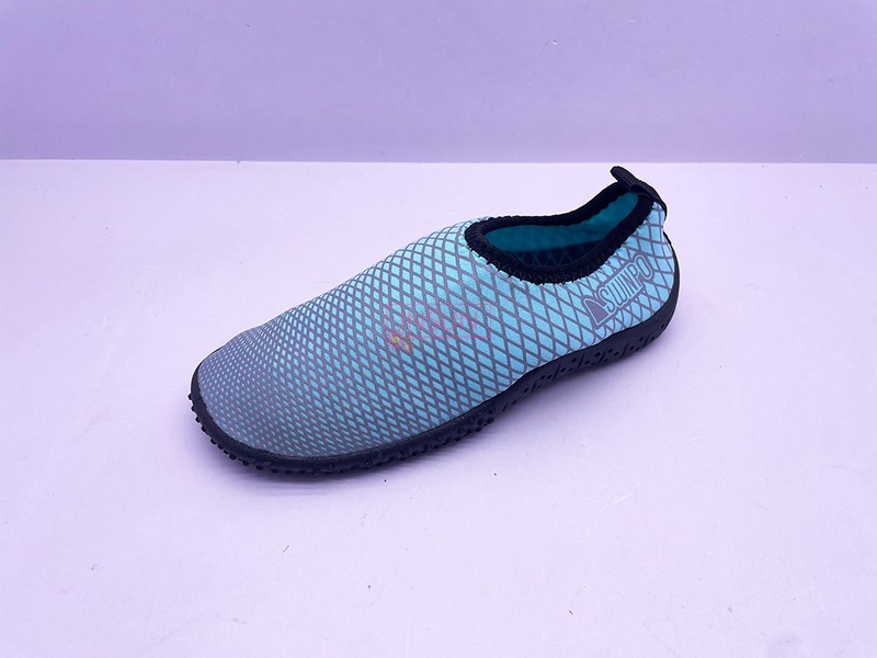 AQUA SHOES