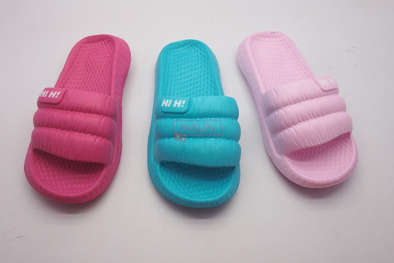 INJECTION SLIDE SLIPPERS