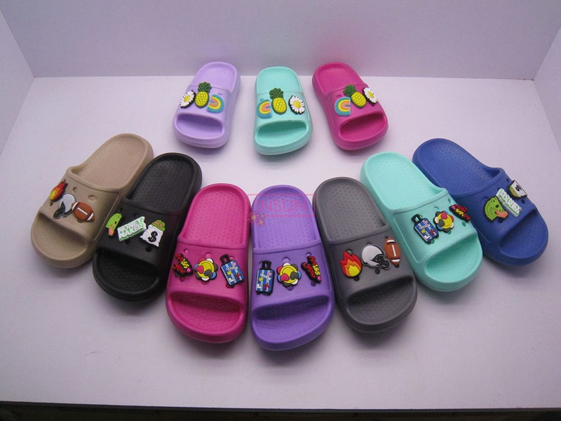 INJECTION SLIDE SLIPPERS