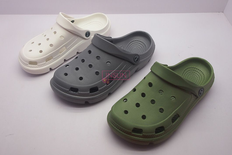 MEN CLOGS