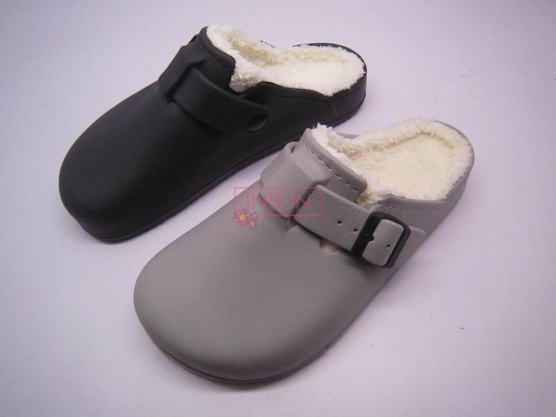 MEN CLOGS