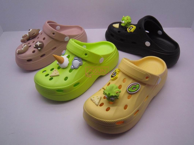 WOMEN CLOG