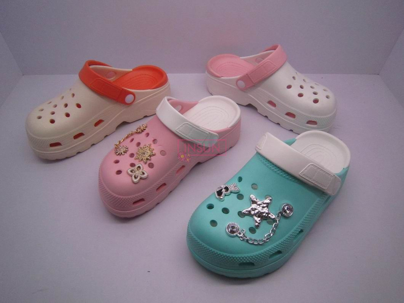 WOMEN CLOG