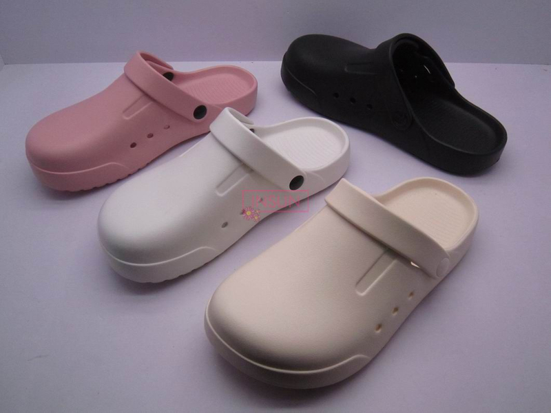WOMEN CLOG