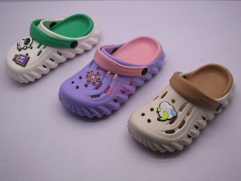 WOMEN CLOG