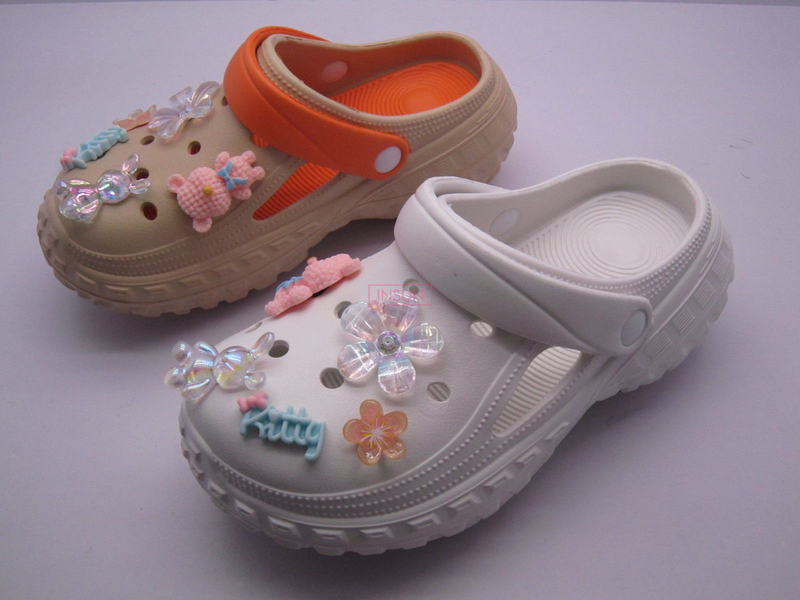 WOMEN CLOG