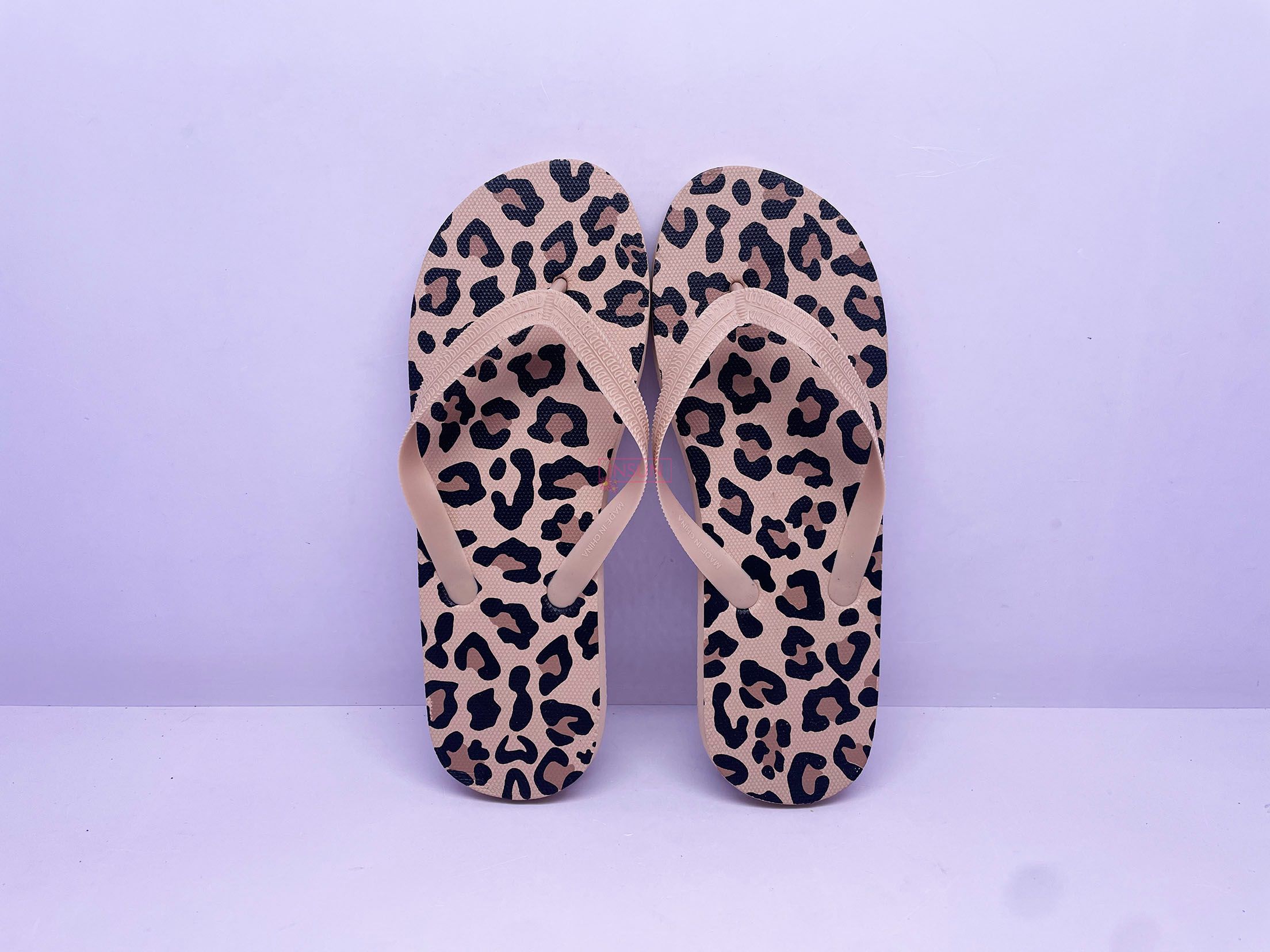 FLIP FLOPS