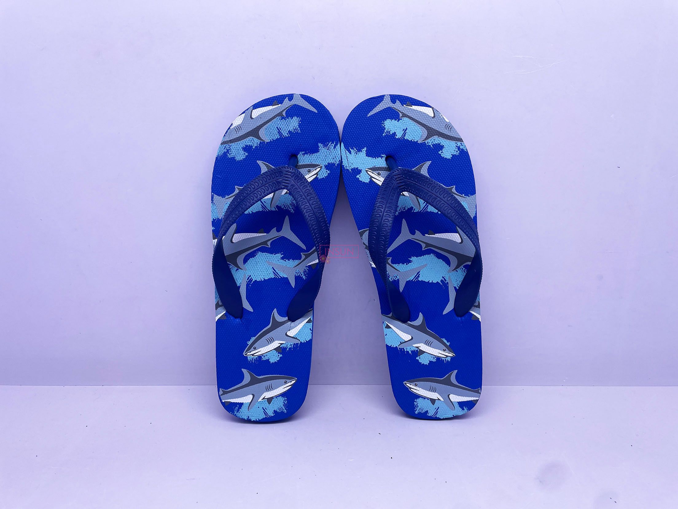 FLIP FLOPS