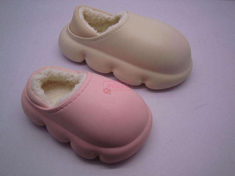 FUR SLIPPERS