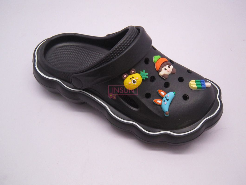 CHILD CLOGS