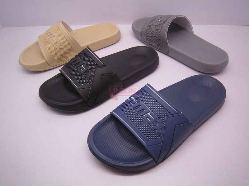 CHILD CLOGS
