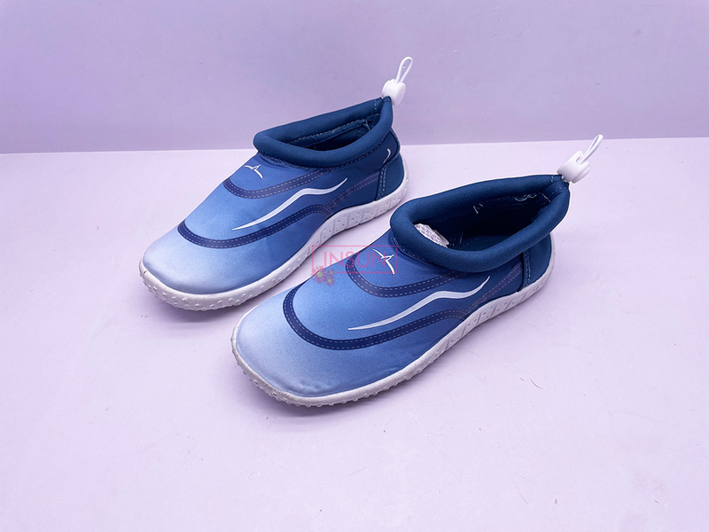 AQUA SHOES